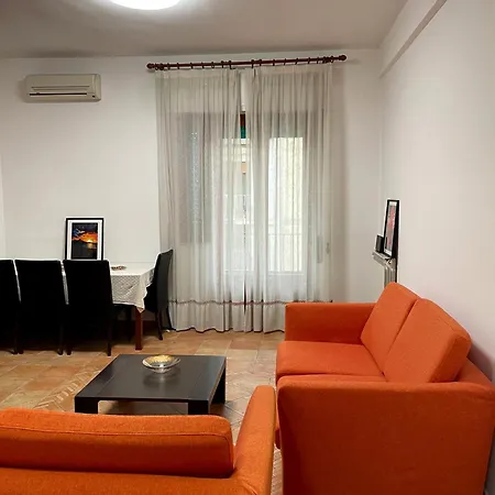 Lapilli Apartment